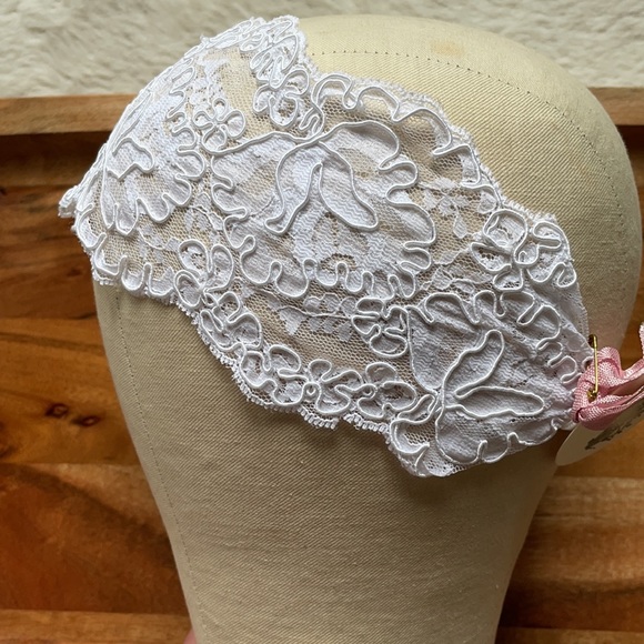 Little Lovelies | White Vintage Lace Bridal Headband - Picture 5 of 15
